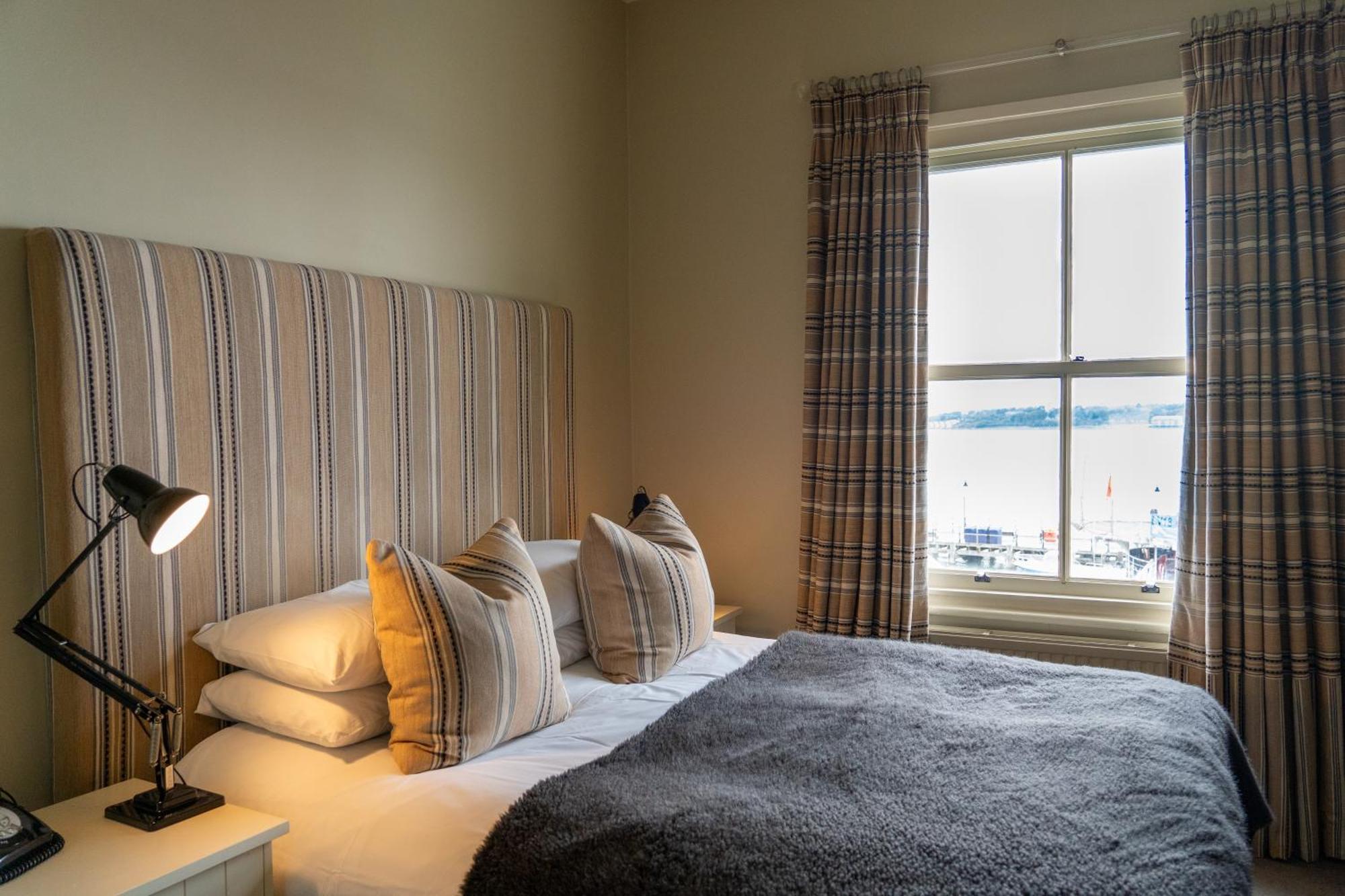 The Pier Hotel Harwich Extérieur photo
