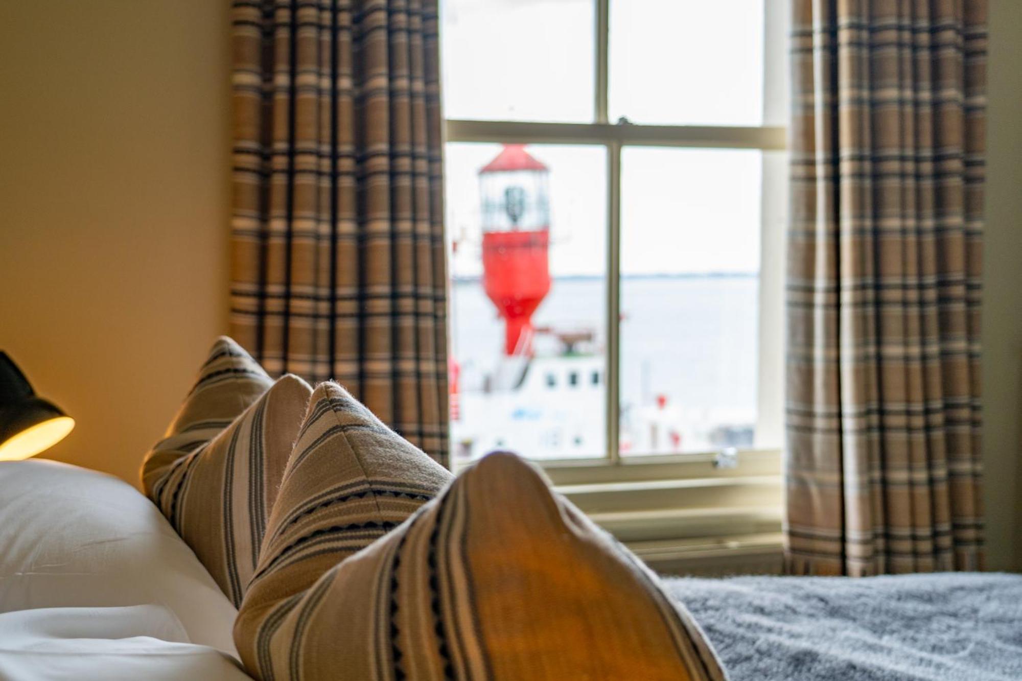 The Pier Hotel Harwich Extérieur photo