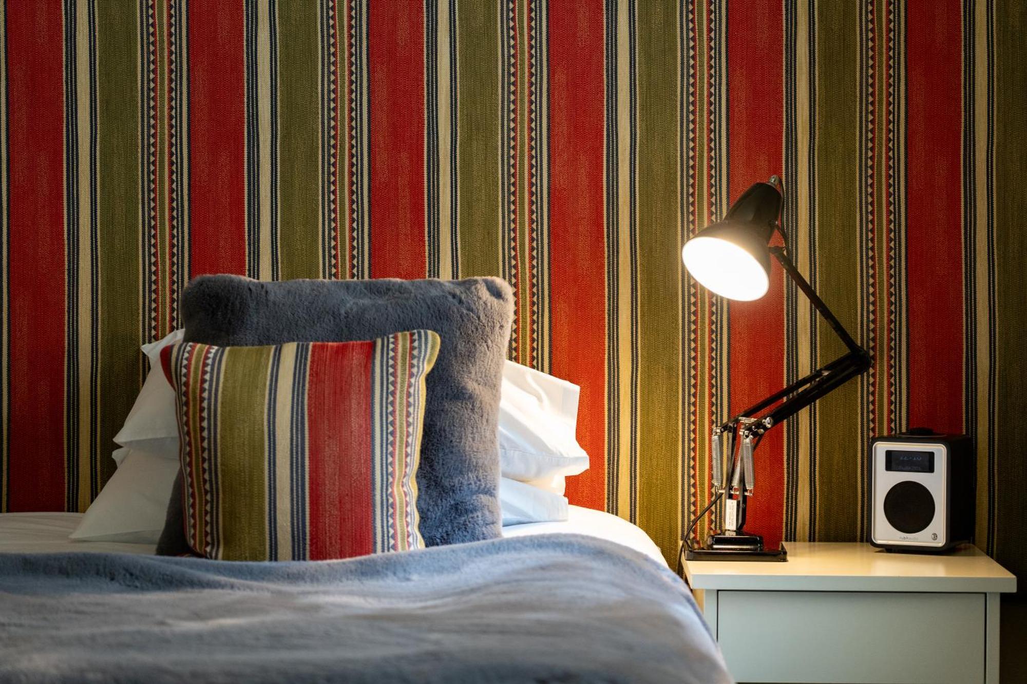 The Pier Hotel Harwich Extérieur photo