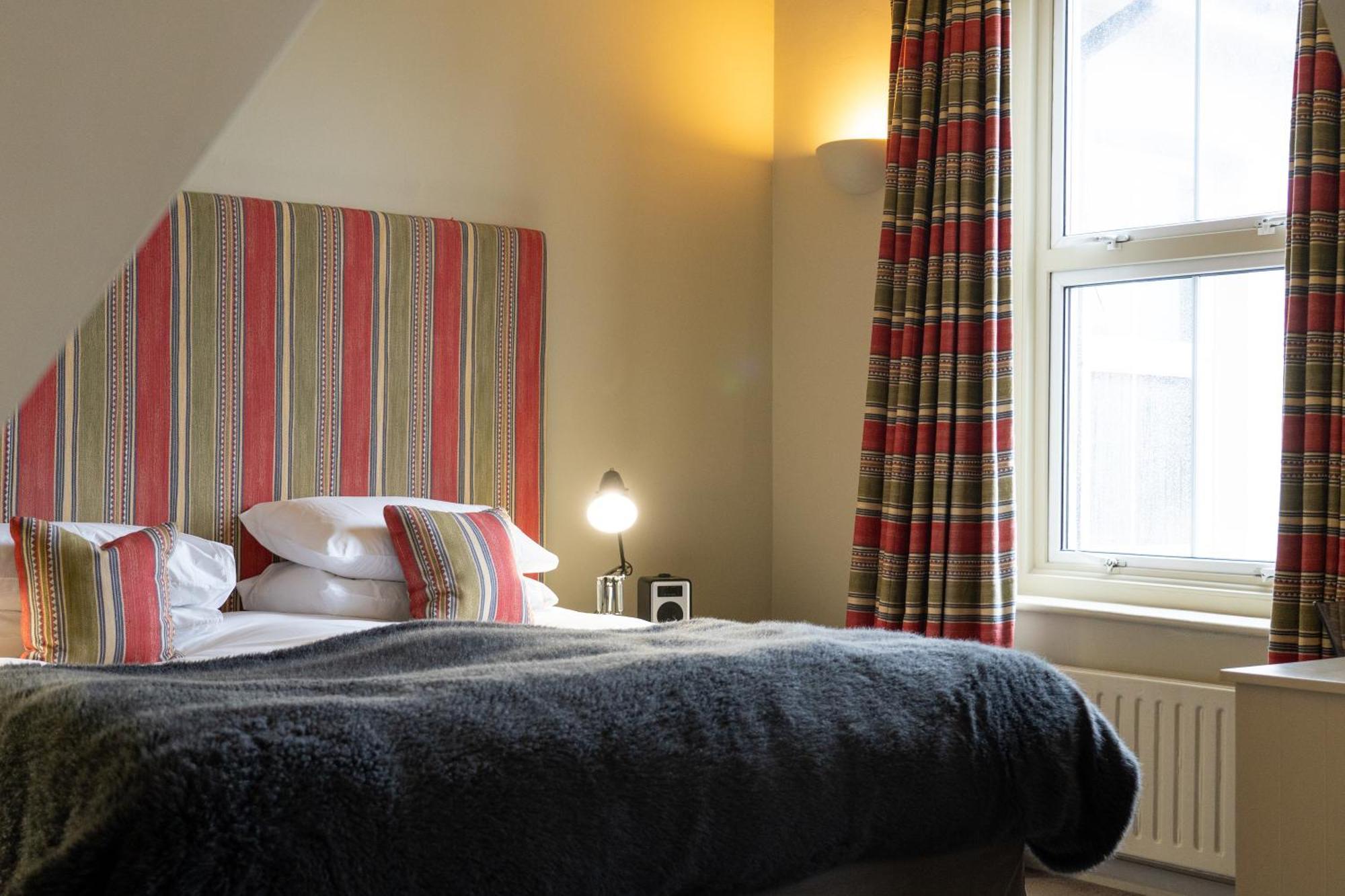 The Pier Hotel Harwich Extérieur photo