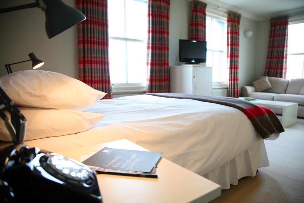 The Pier Hotel Harwich Extérieur photo